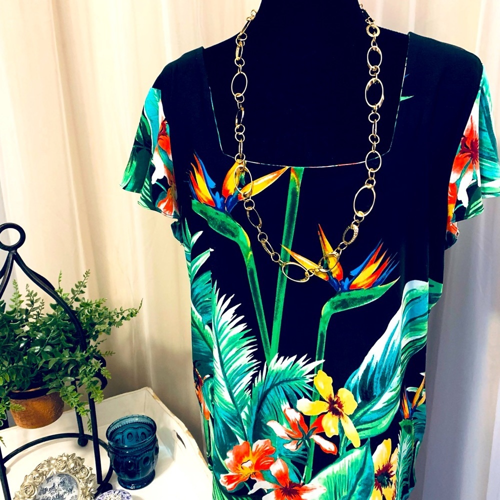 New York & Co Tropical Knit Top